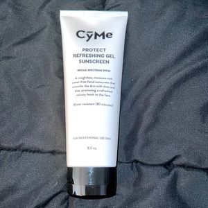 (NEW) CyMe Protect Refreshing Gel Sunscreen -SPF 30- water resistant